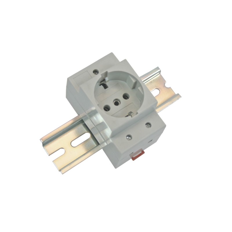 Build-in socket